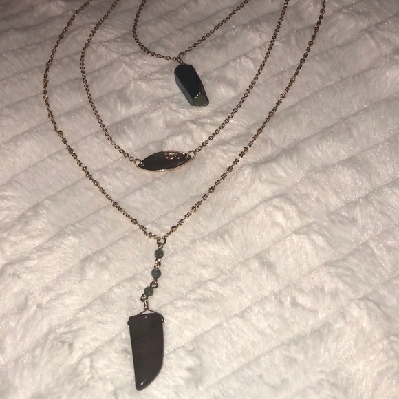 Layered necklace - Picture 3 of 6